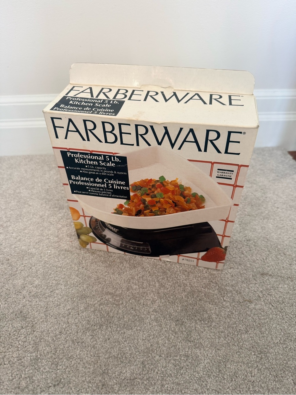 Farberware Black and White Professional 5 lb Kitchen Scale - Boxed
